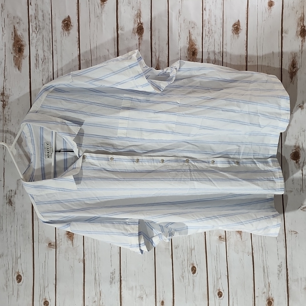 Ava & Viv Button-Down Top ⭐️NWT!⭐️
